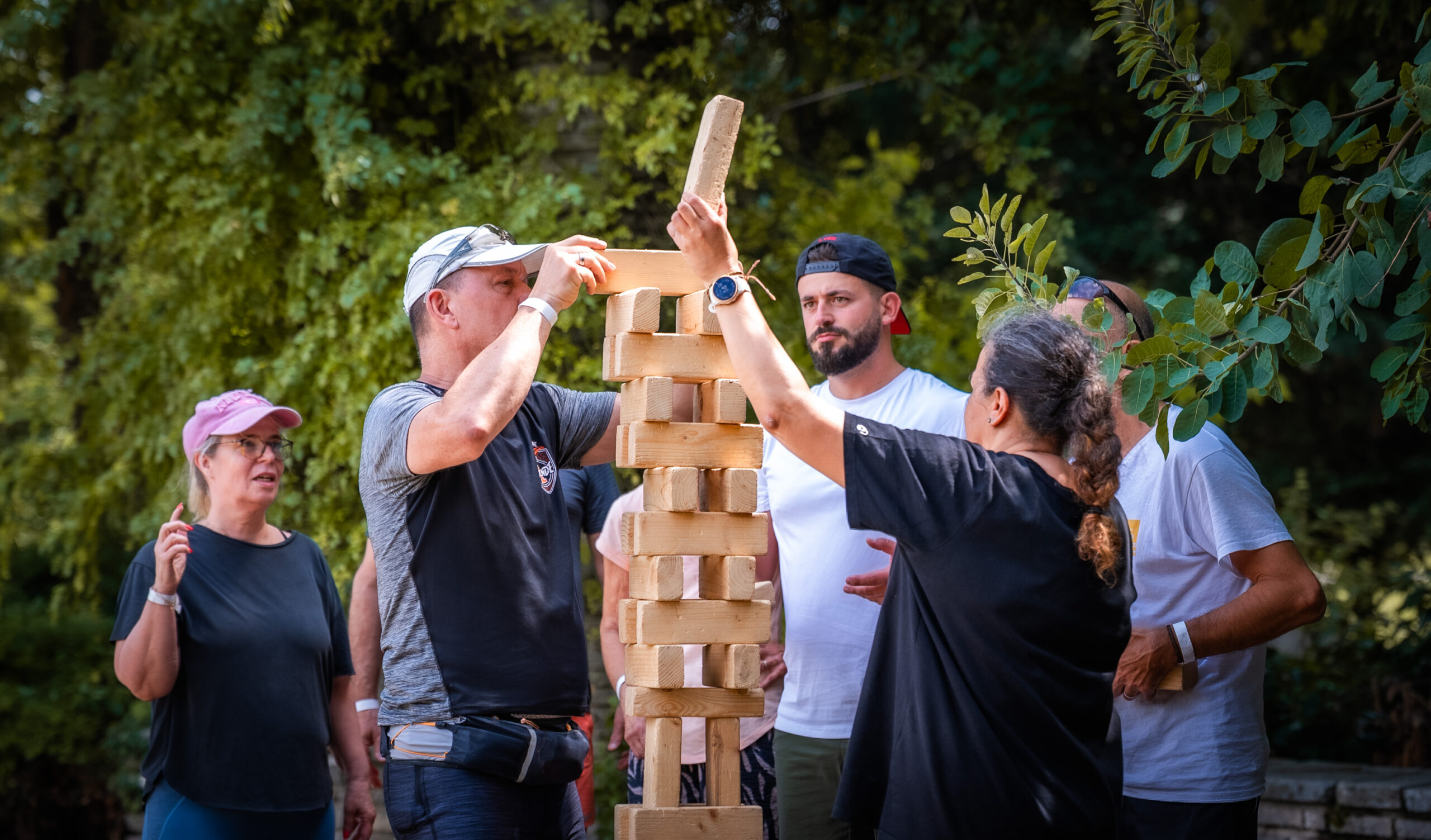 Team-building cohésion : Olympiades et défis en équipe