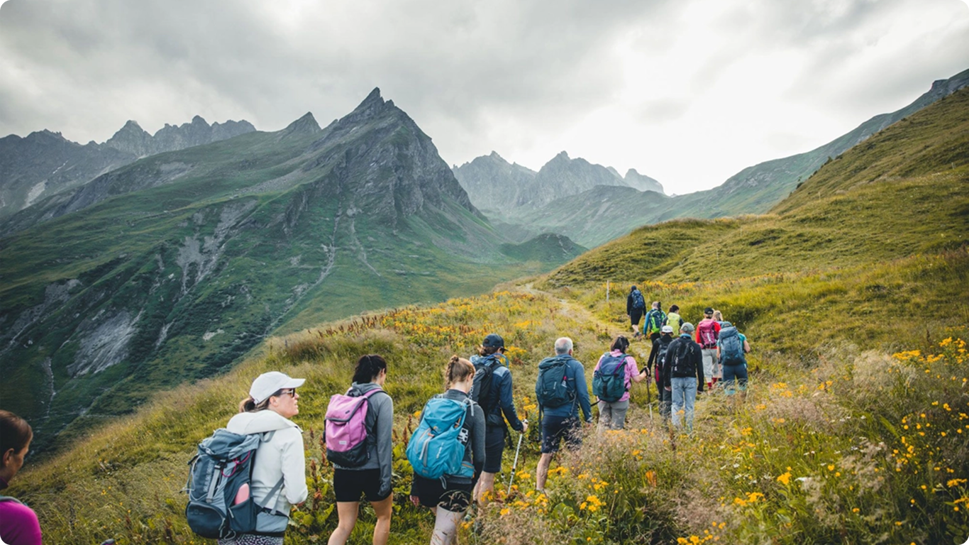 Randonnée d'équipe en nature