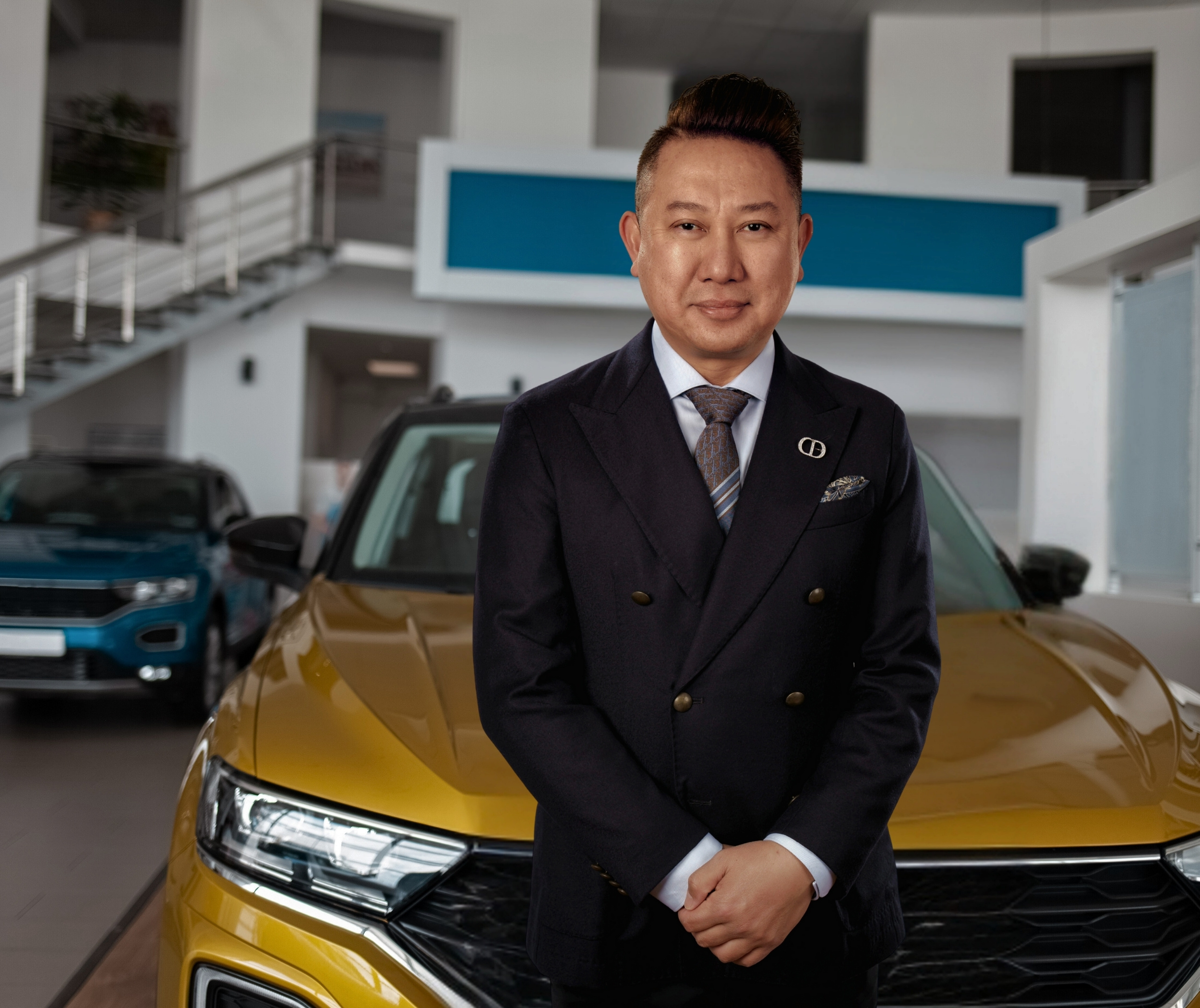 Andy car buying service slider image laptop