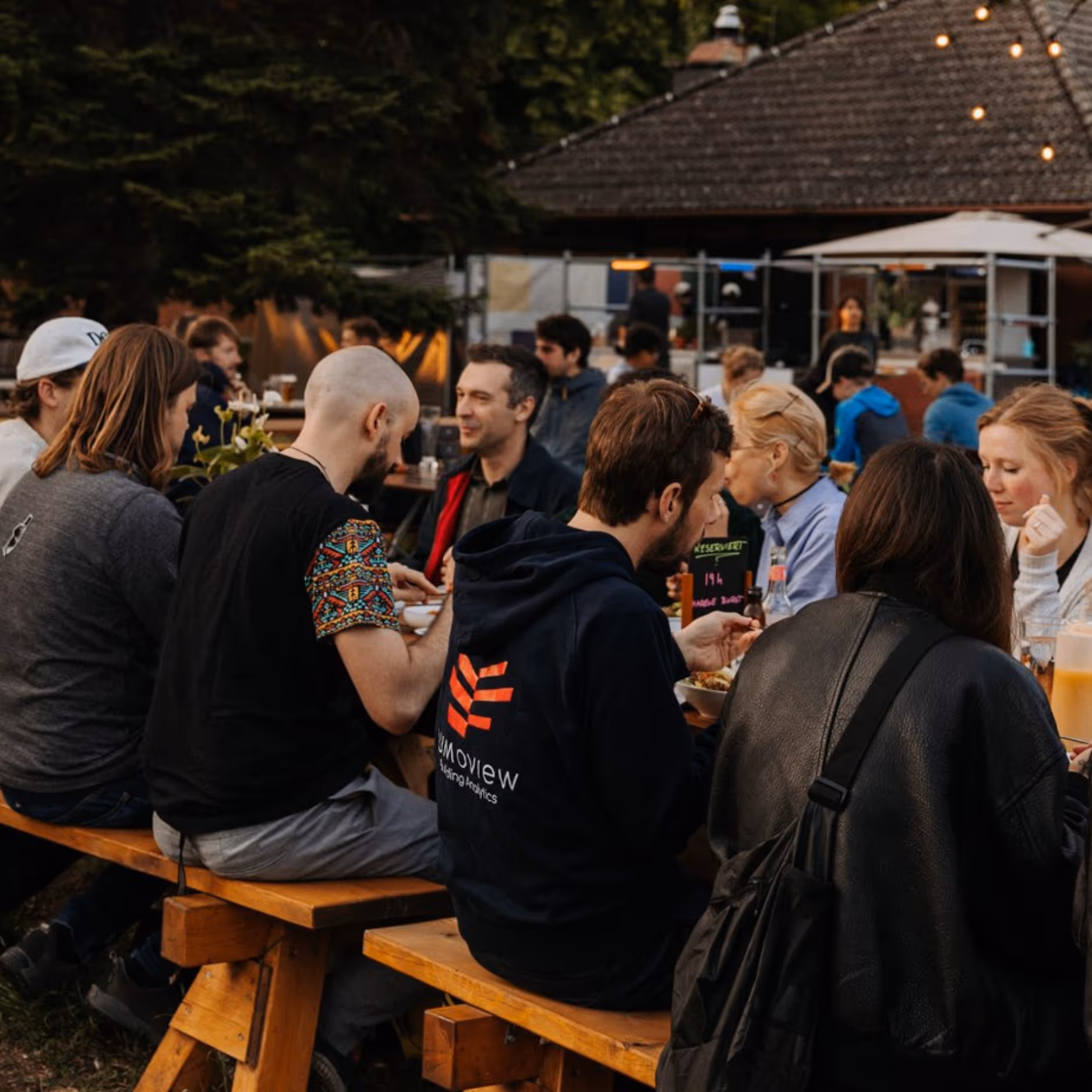 Lumoview-Team bei einem gemeinsamen Teamevent im hybriden Arbeitsalltag