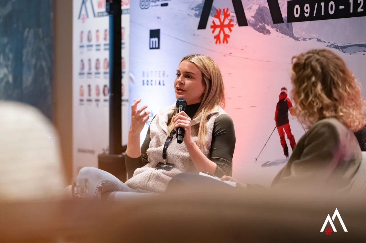 Kim Felicia Klingebiel (Jack Wolfskin) im Talk beim Brands & Agencies WINTER SUMMIT 2026 in Sölden