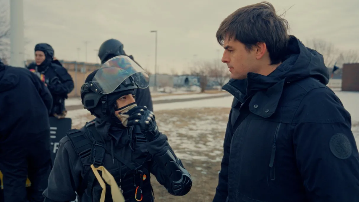 Hugo Décrypte imagine “en tension” une série documentaire avec France 5.