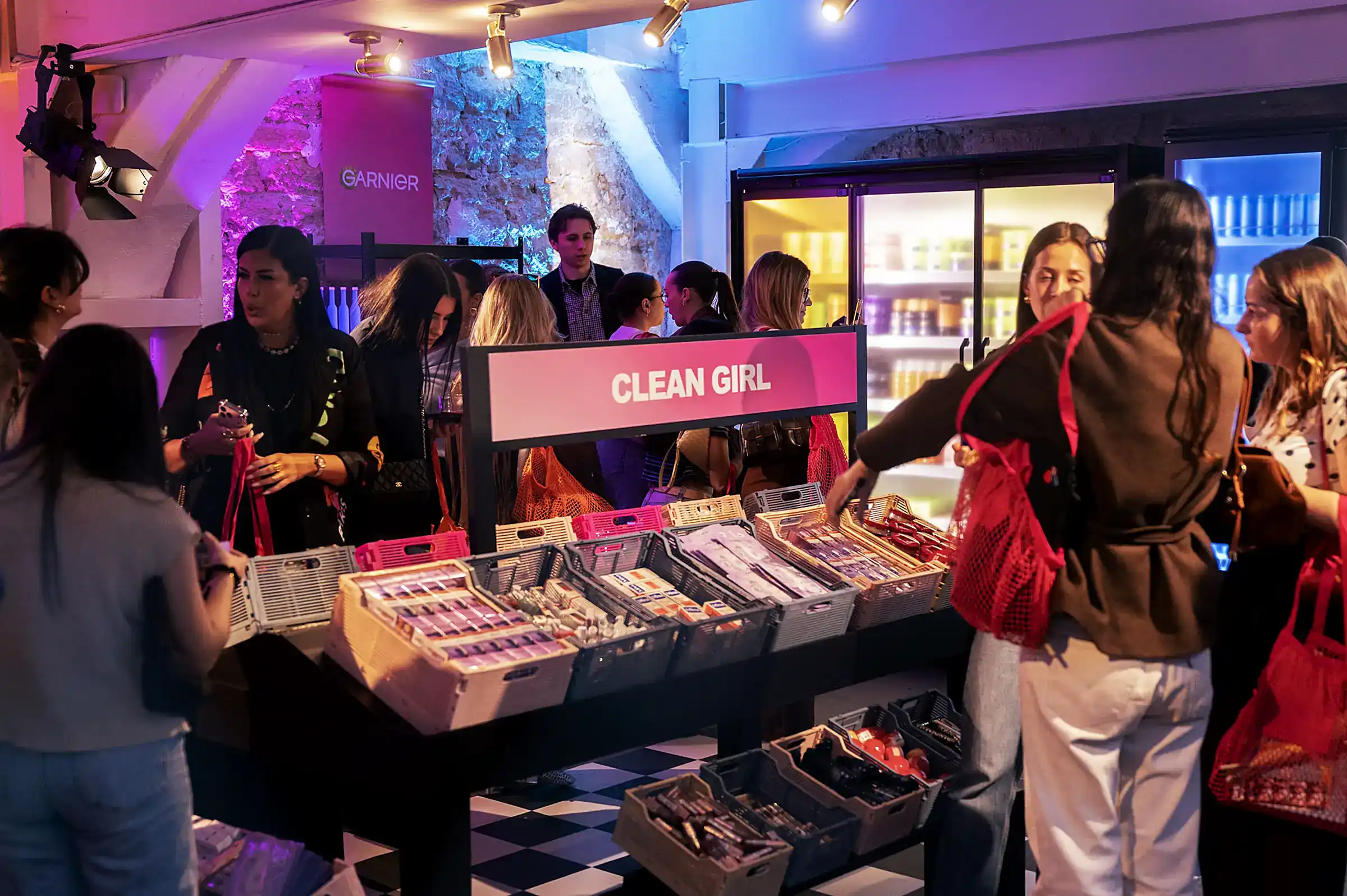 L'Oréal x #ViralBeautyMarket