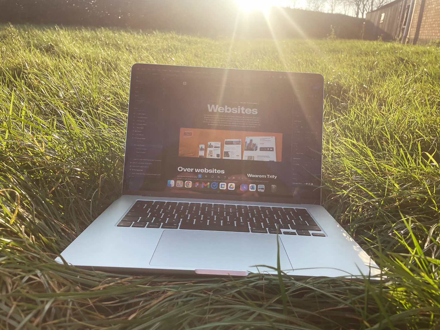 Laptop van Robin Lindhout eigenaar van Trify met Websites diensten thumbnail