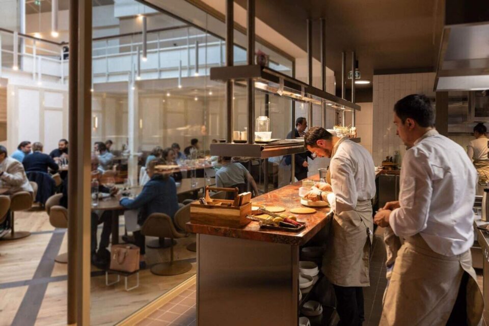 TrayScan : IA et déploiement multi-sites en RIE