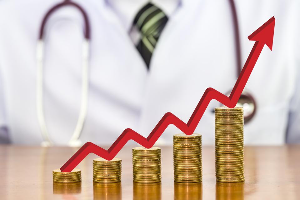 5 Ways Clinicians Are Using AI To Maximize ROI