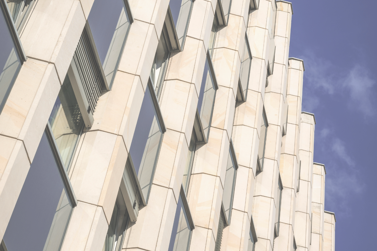 Stepped pale stone facade, representing the limits of ranking mutual funds by past returns