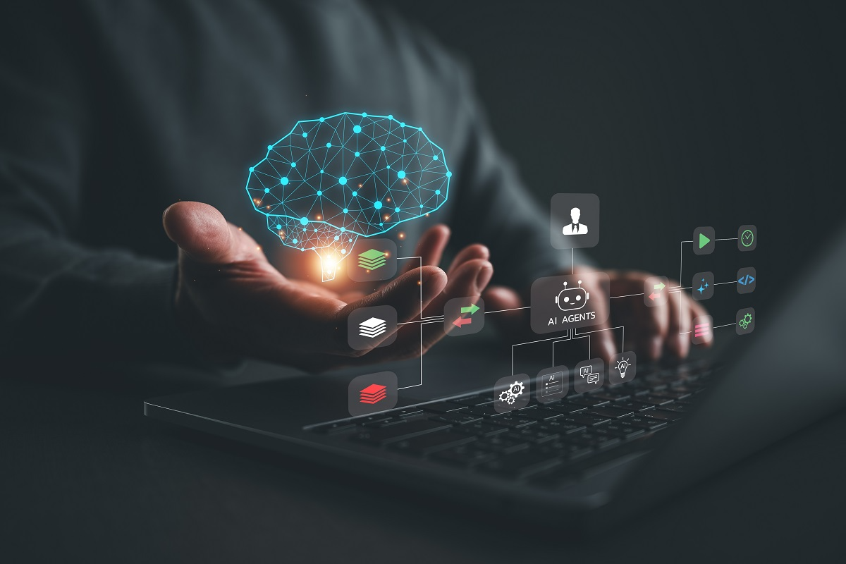 AI agents processing data across connected systems showing MCP security trends and real-time AI workflows