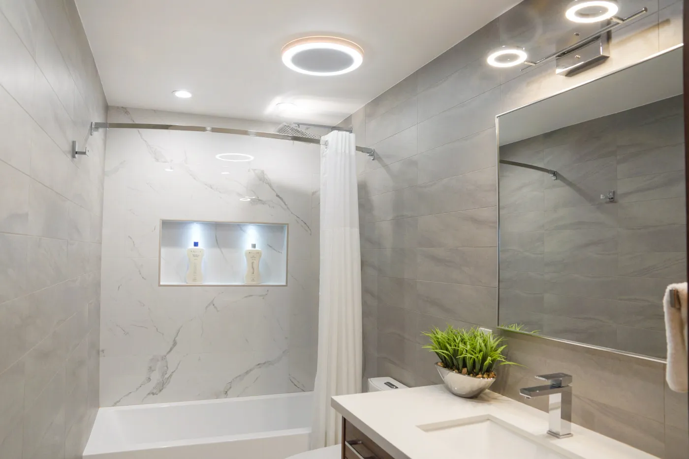Walk-in tub with a shower curtain in a Salt Lake City bathroom