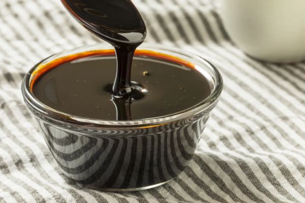 Mật rỉ đường (hay còn gọi là mật đường) là một sản phẩm phụ thu được từ quá trình sản xuất đường từ mía hoặc củ cải đường