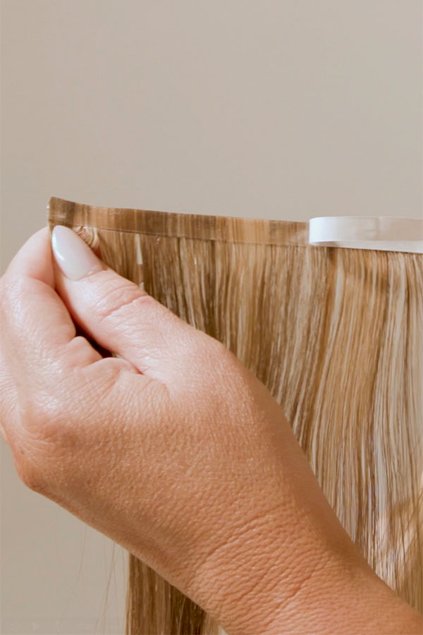 Tape Row Extensions bei Hairworld Salzburg