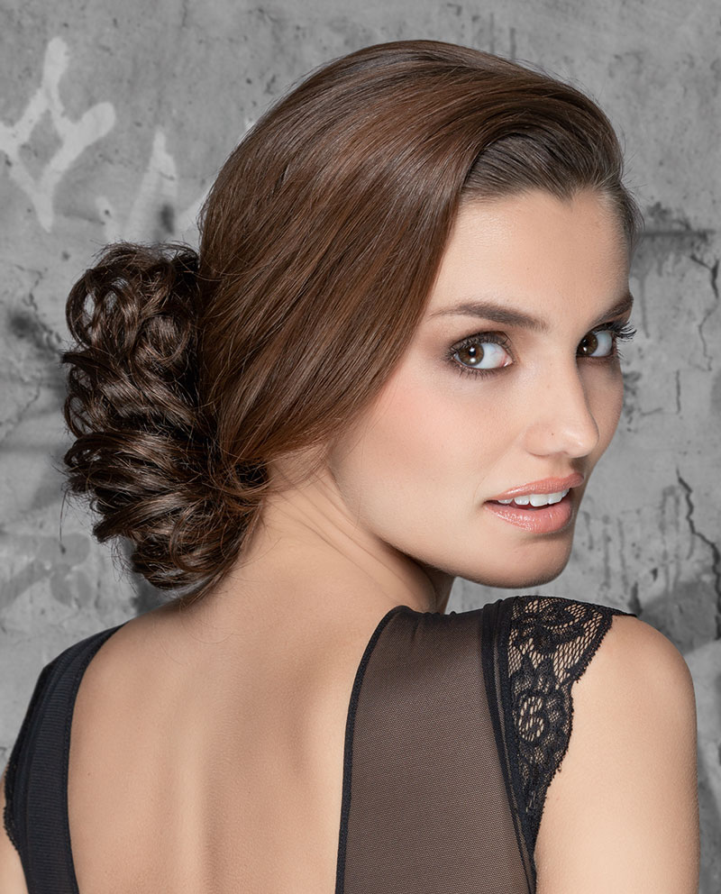 Haarteile und Topper bei Hairworld Salzburg