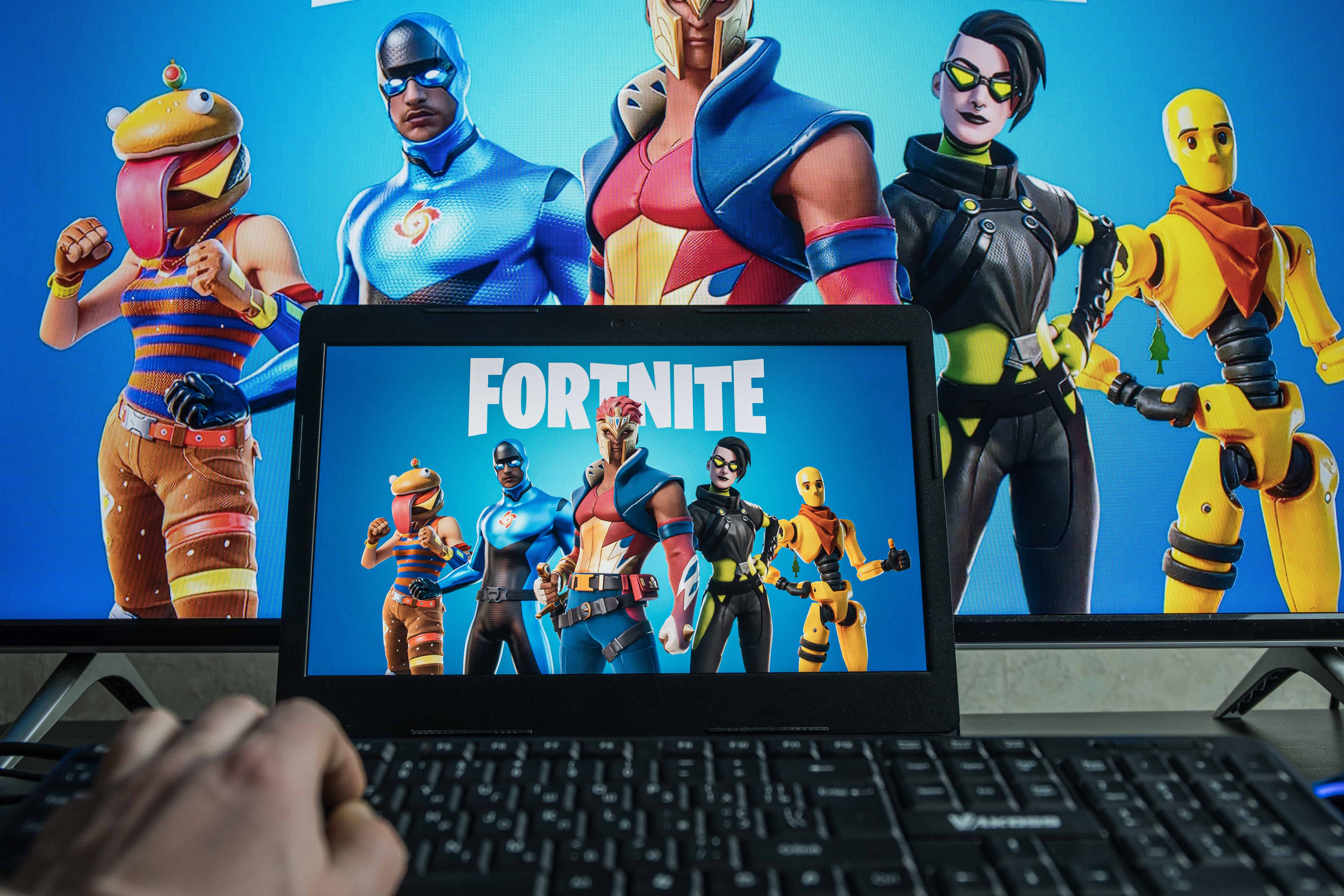 A splash screen for the game Fortnite.