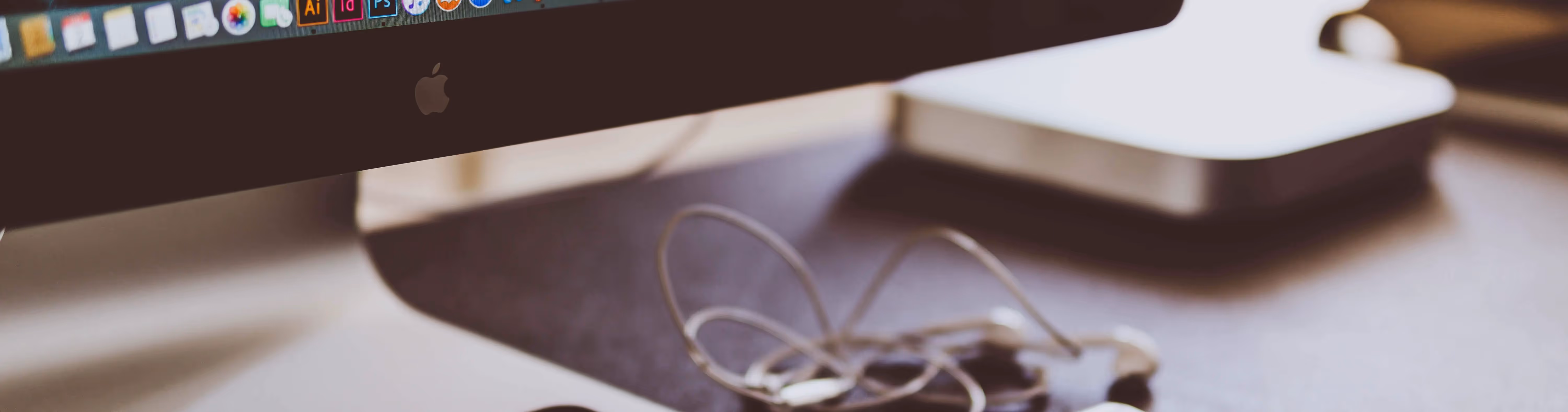 8 tools essential to running a social media agency