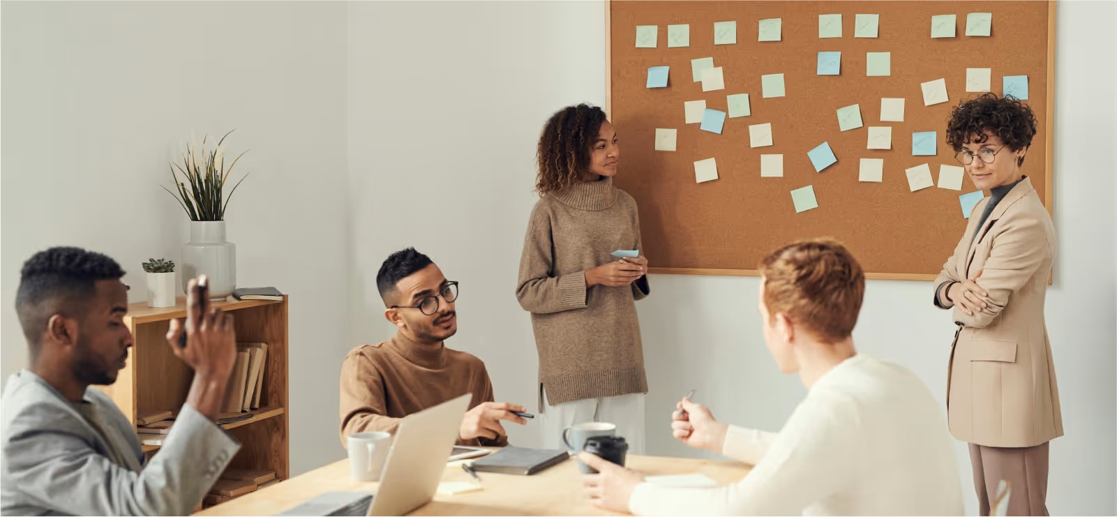 Find professional meeting rooms for rent with State-of-the-art facilities and premium services.