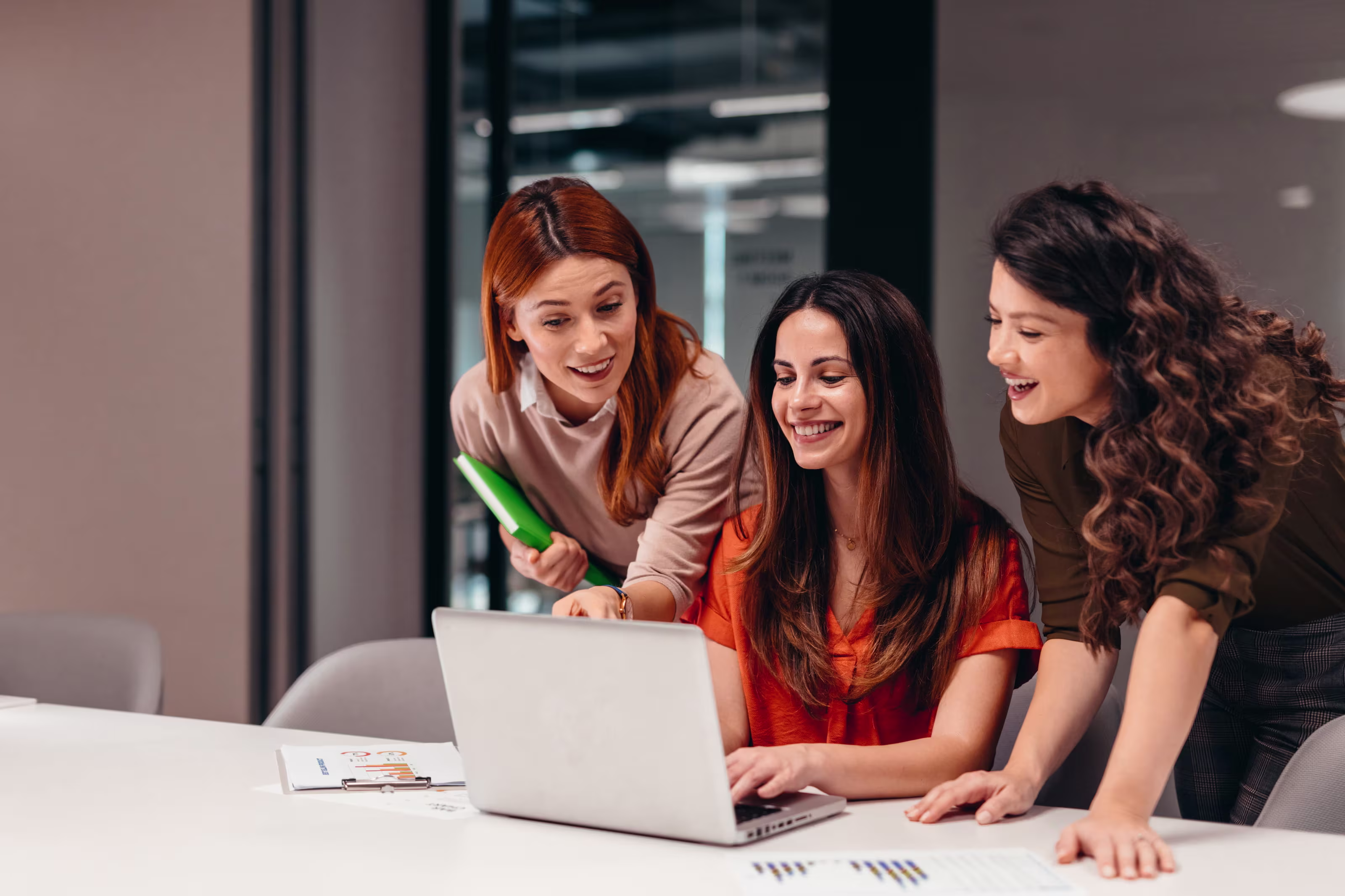 Shared office spaces in London, a strategic location with an environment that enhances productivity, fosters collaboration and reflects your business's stature.
