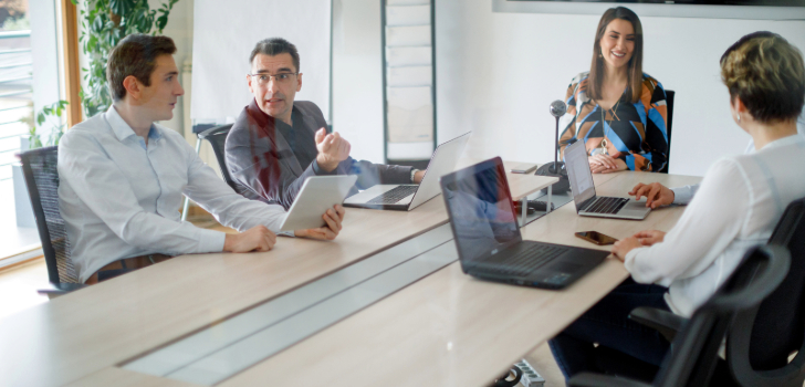 Coworking spaces Los Angeles with flexible contract terms, shared space, private cabins or a fully-customized floor.