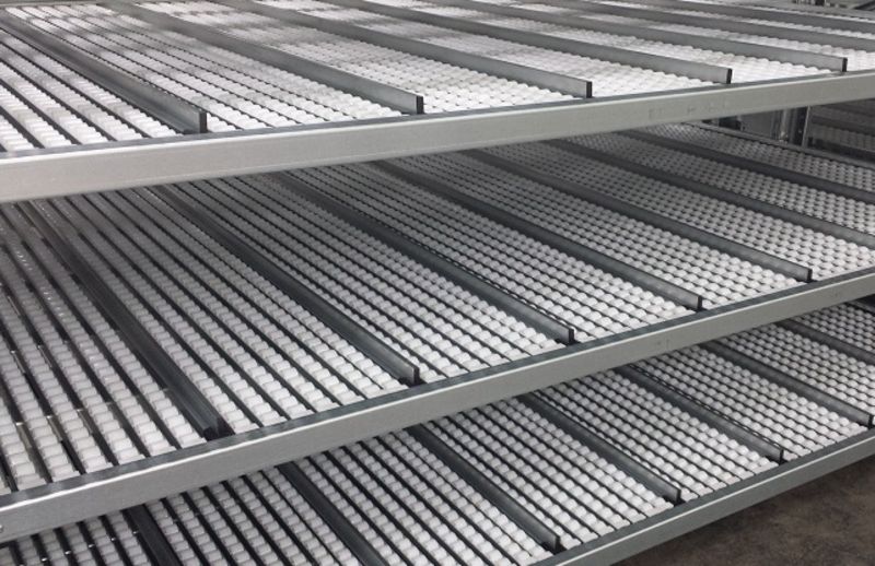 Görgős átfutós polcrendszer