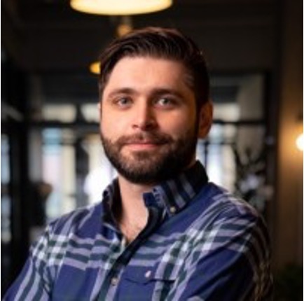 [background image] image of busy office environment (for an hr tech)