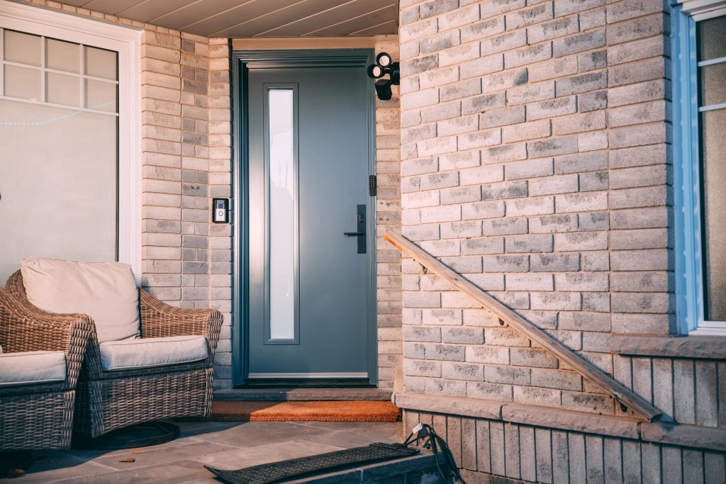 Uno Entry Door - Photo 04