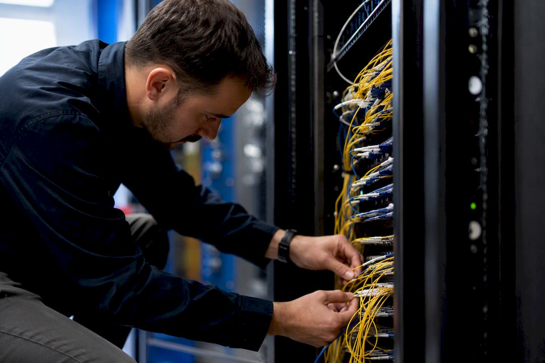 Hands wiring patch panel for support troubleshooting