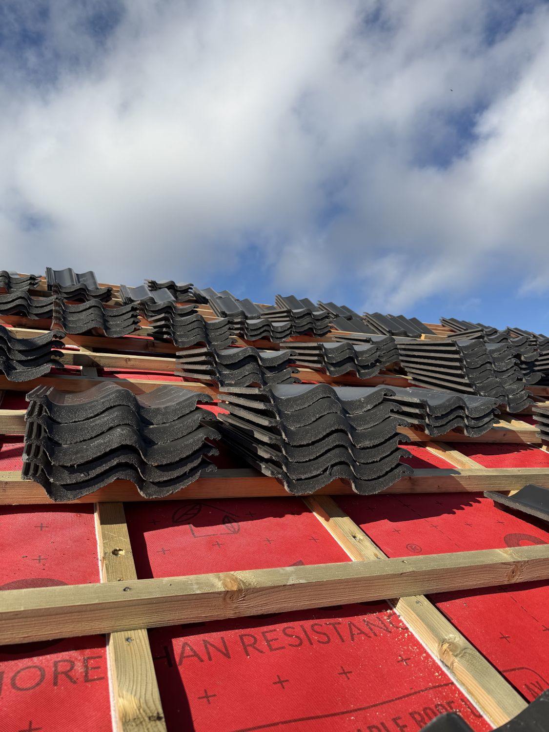 Dachziegel von Schwedenhaus im Aargau in Scherz