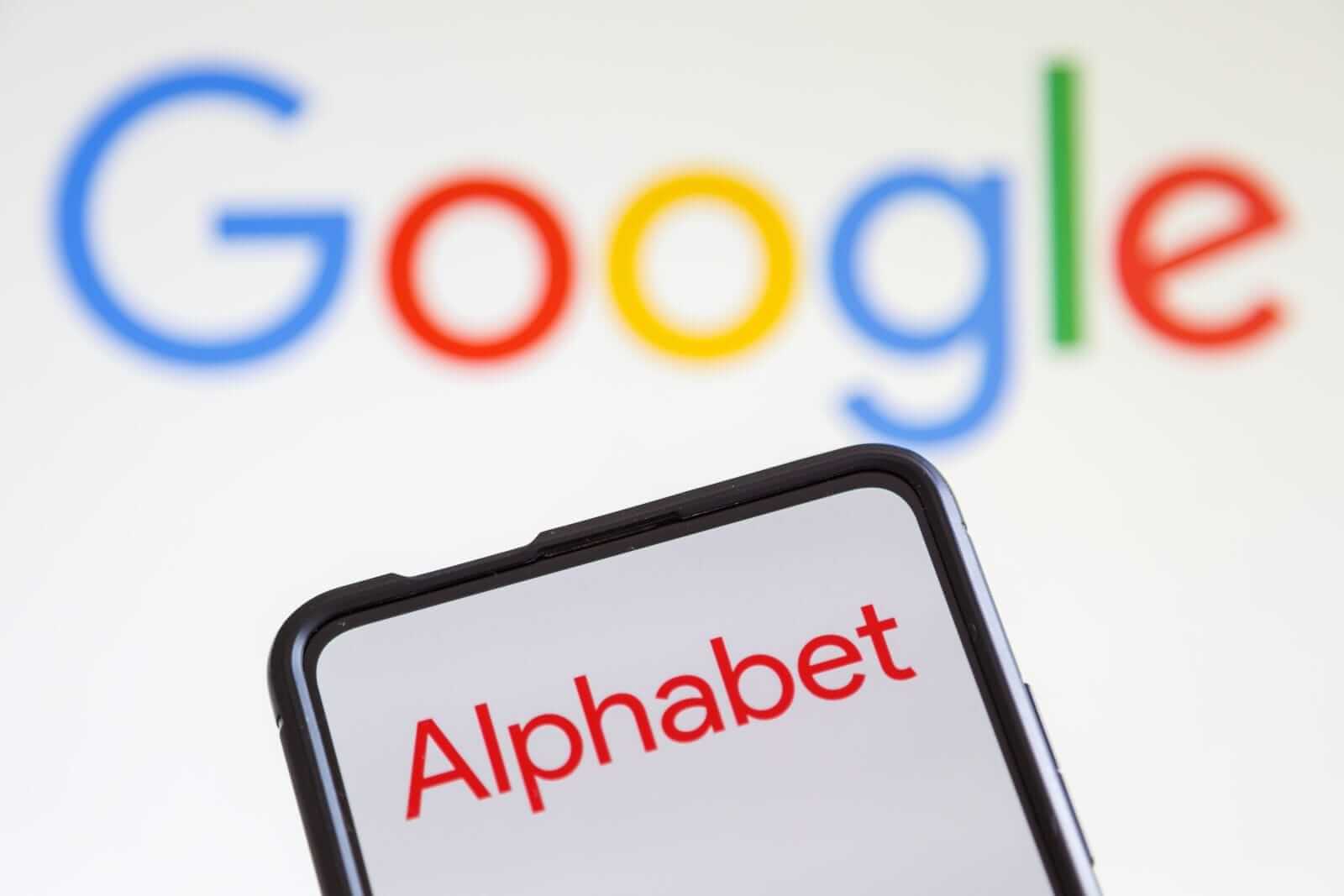 Alphabet Had a ‘Standout Quarter.’ Should You Buy GOOG Stock Here?