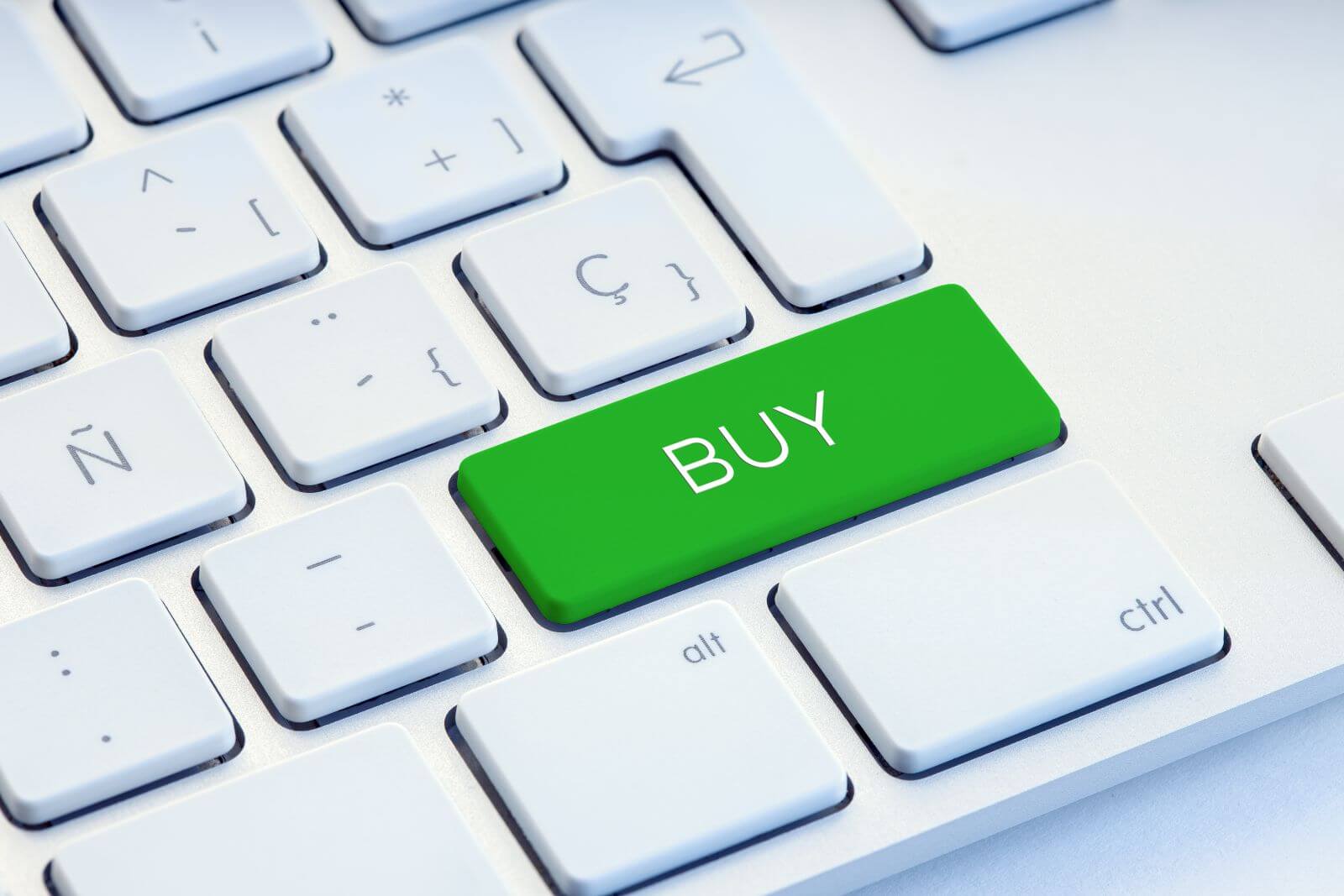 The 3 Buffett-Backed Dividend Stocks That Beat the Market in 2025