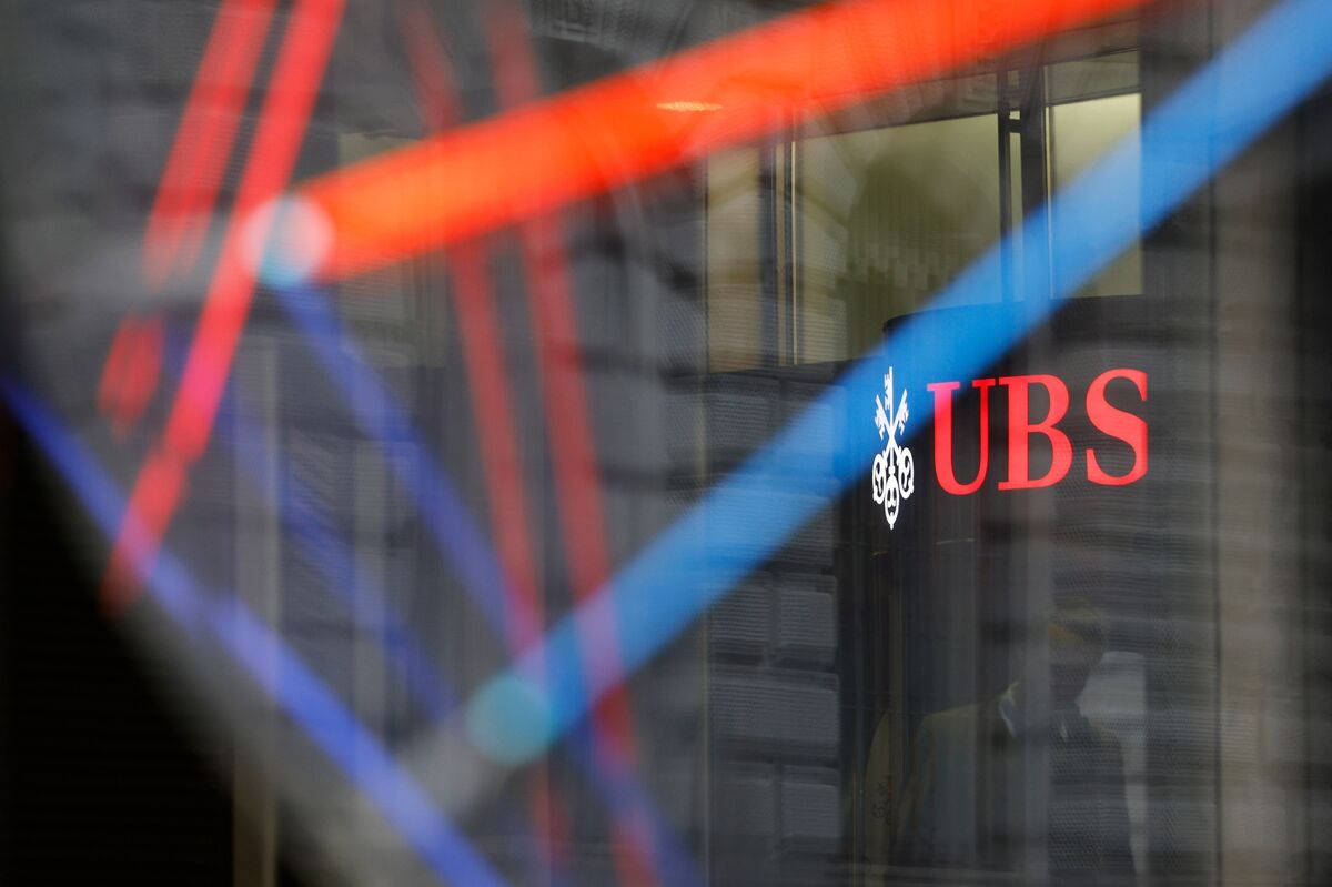 UBS Posts Earnings Beat as Ermotti Vows Not to Downsize Bank