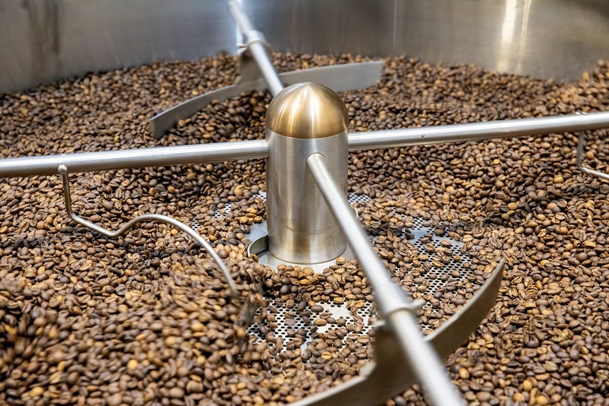 Robusta Coffee Set for Weekly Jump on Supply Woes in Top Growers