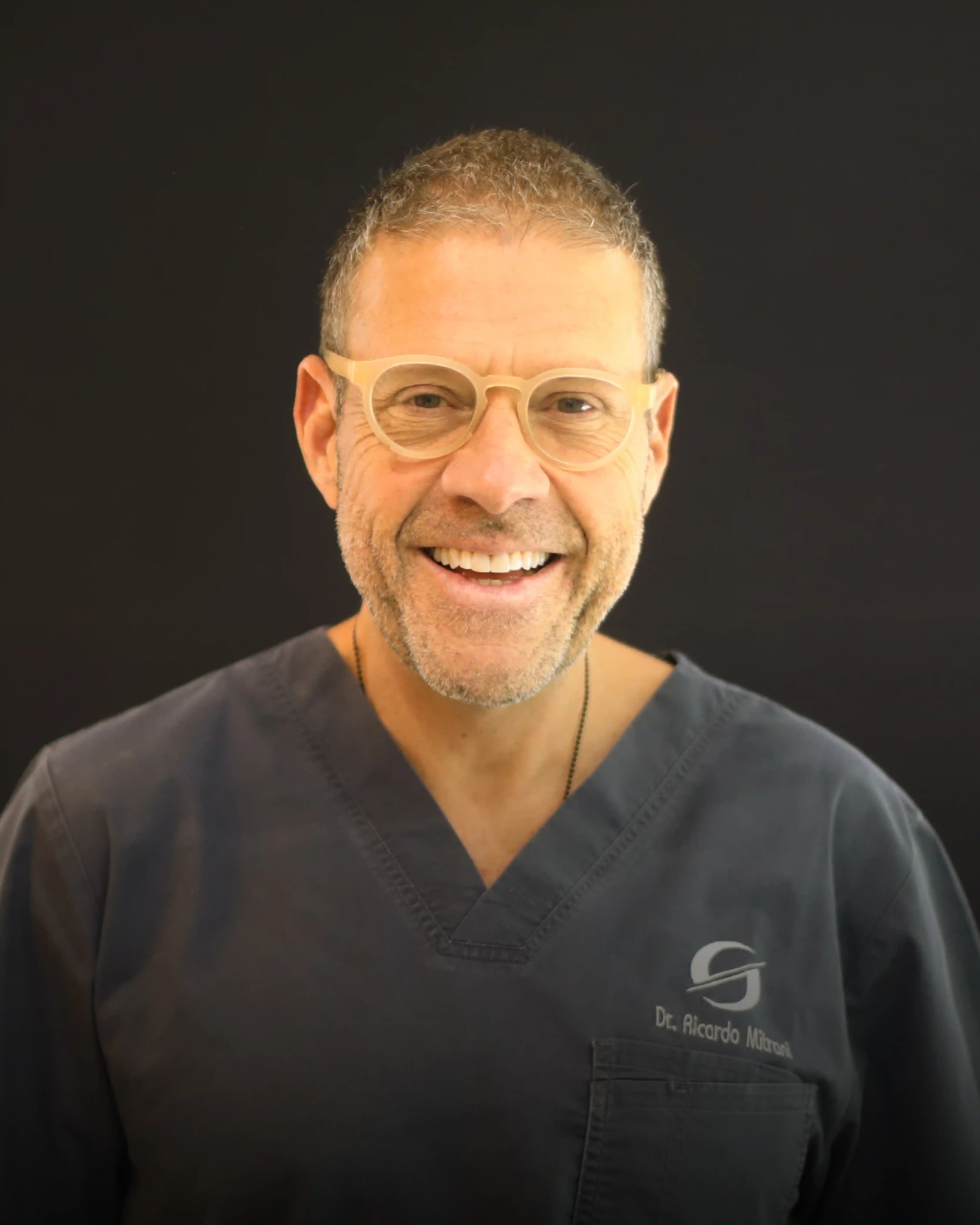Dr. Ricardo Mitrani