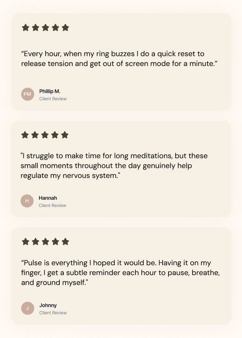 Three client reviews praising a ring that buzzes hourly to help reset, meditate, and ground oneself.