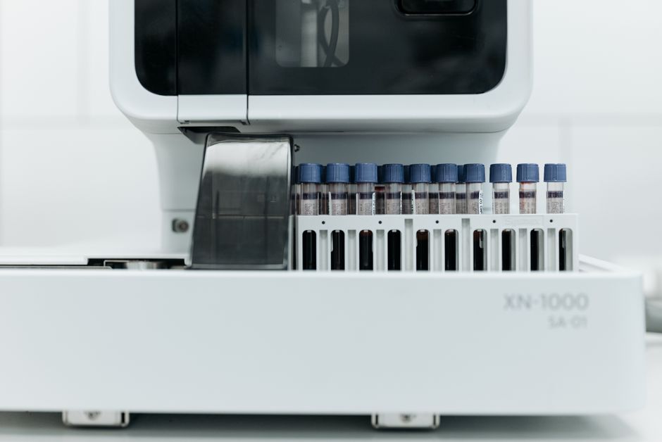 test âge biologique en laboratoire avec analyses scientifiques