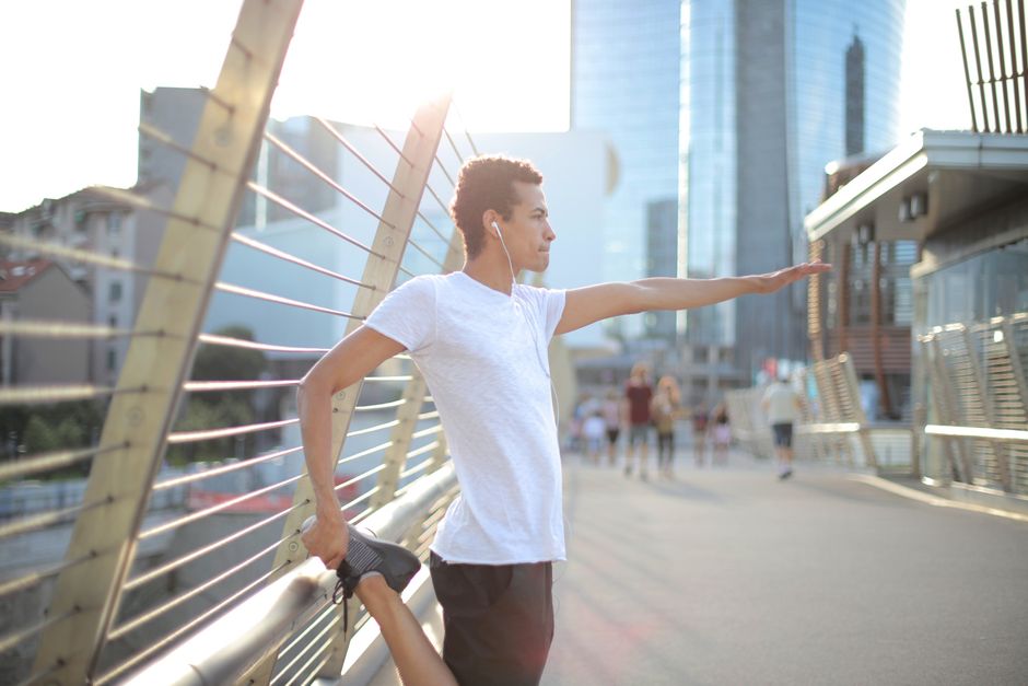 Plan action renforcement musculaire pour coureur avec étirements après entraînement