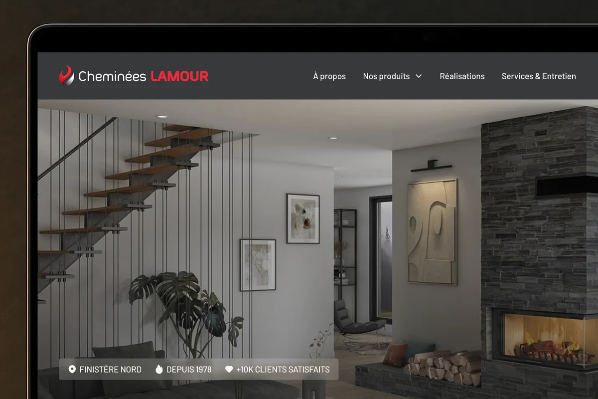 Site web Cheminées Lamour réalisé par l'agence Apollo à Brest : gros plan sur la page d'accueil