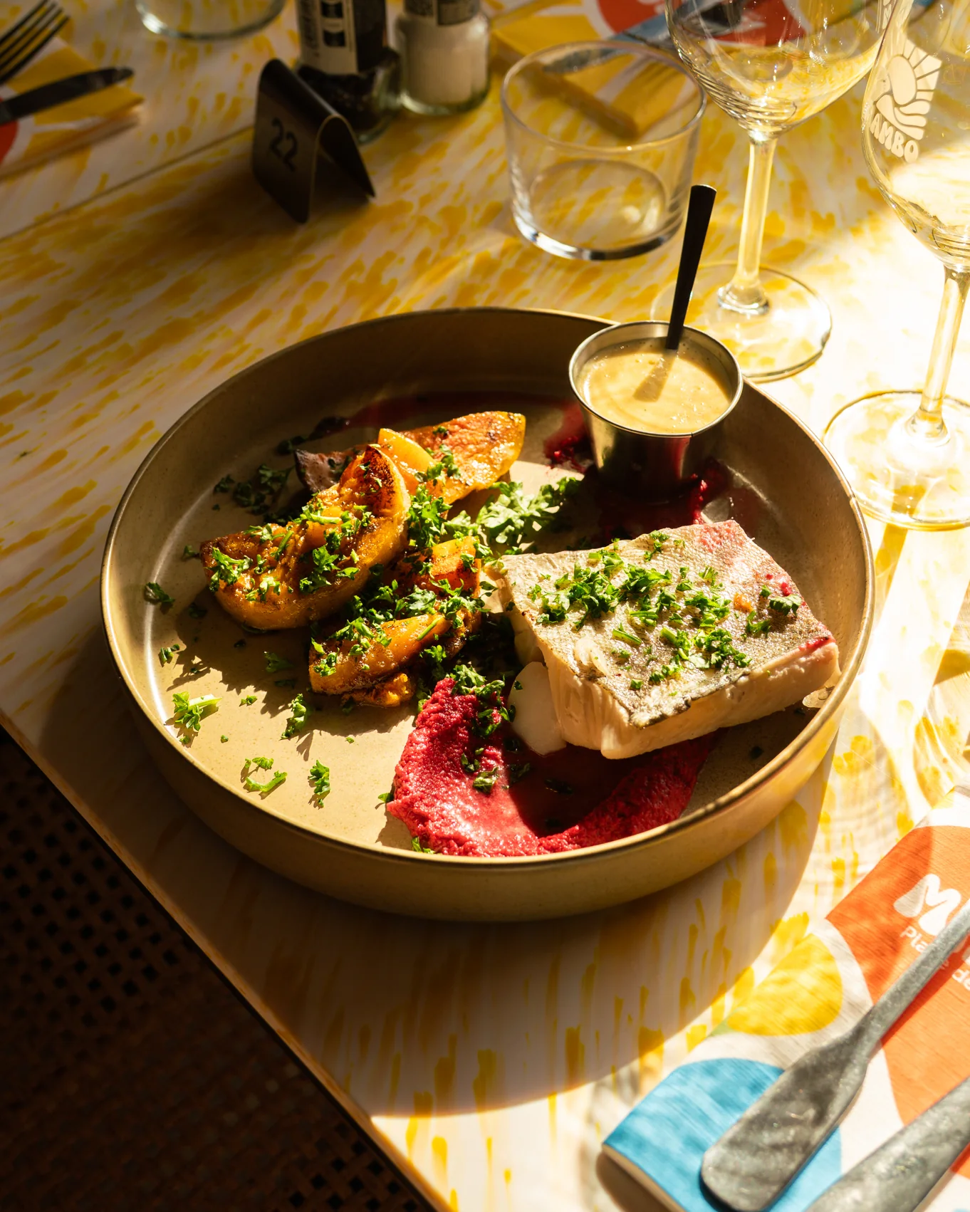 Assiette de la carte d'hiver servie au Mambo, shooting de l'agence Apollo