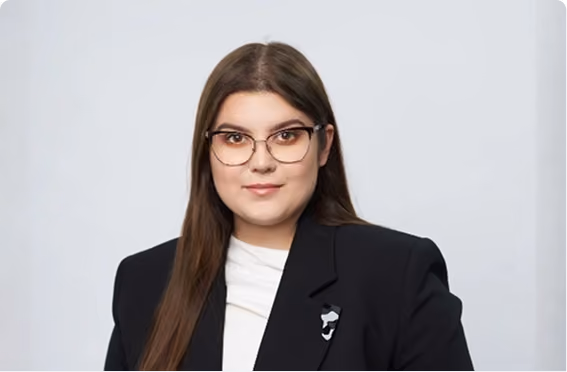 Katarzyna Bedka, aplikantka radcowska w kancelarii BCW, z doświadczeniem w negocjacjach i przygotowywaniu dokumentacji prawnej w sprawach cywilnych i gospodarczych.