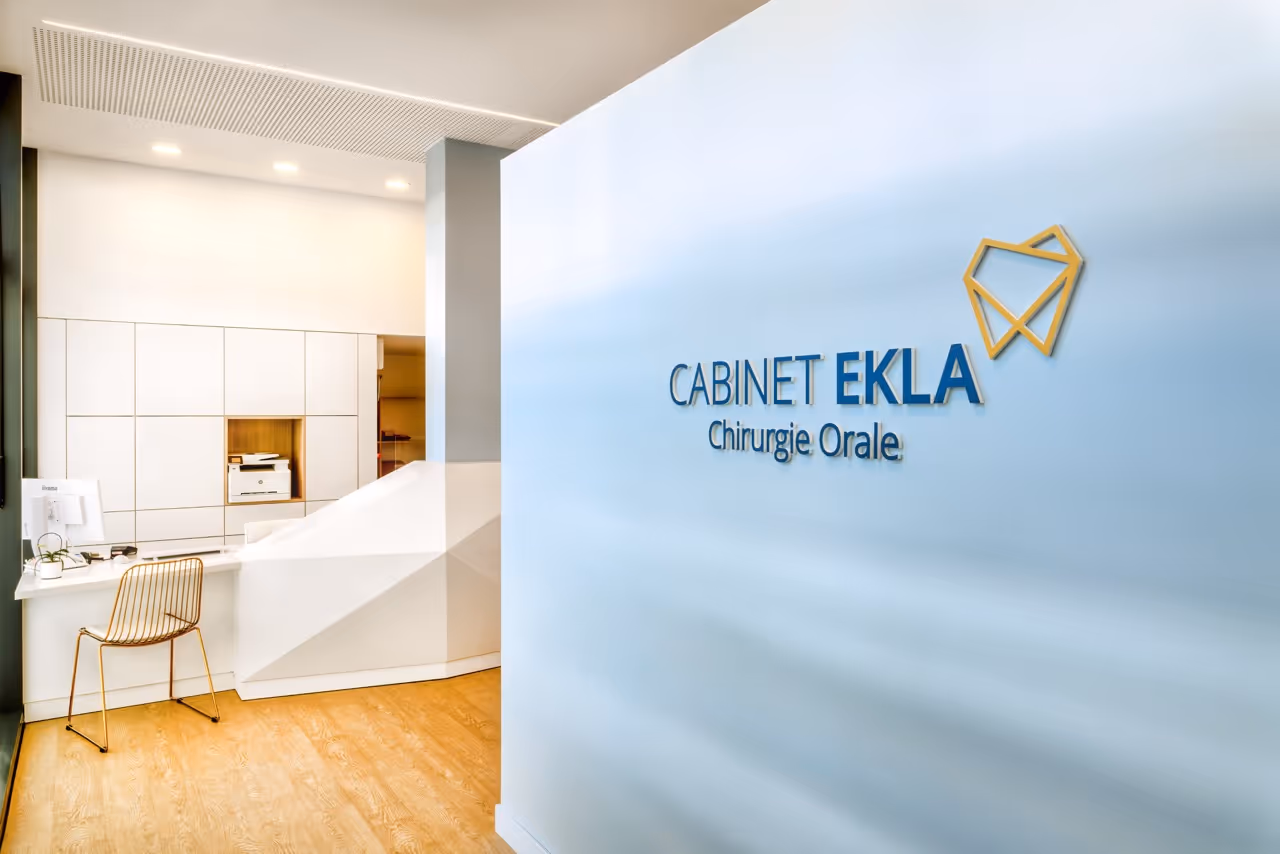 Intérieur du cabinet Ekla, 660 avenue du Mondial 98, Montpellier, cabinet de chirurgie-dentaire moderne et lumineux
