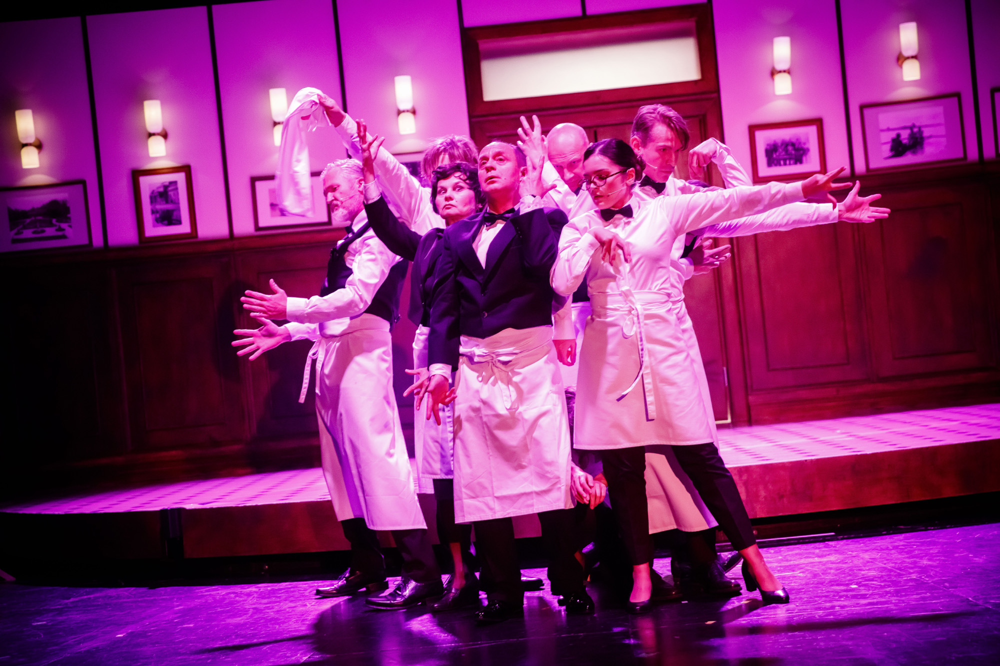 Scena taneczna, zbiorowa. Fot: Krzysztof Bieliński