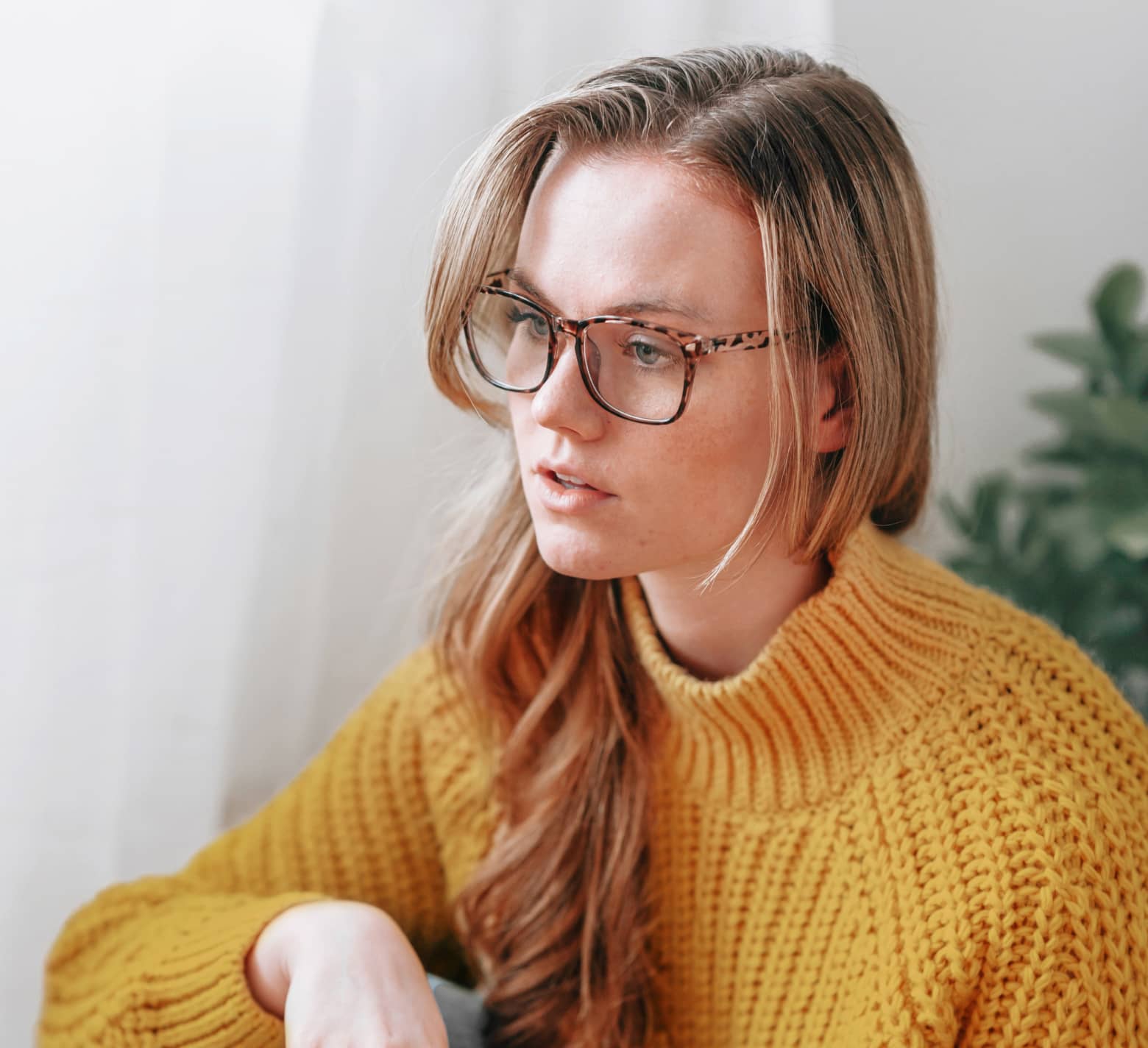 Sophie Moore Portrait - Simplefolio X Webflow Template