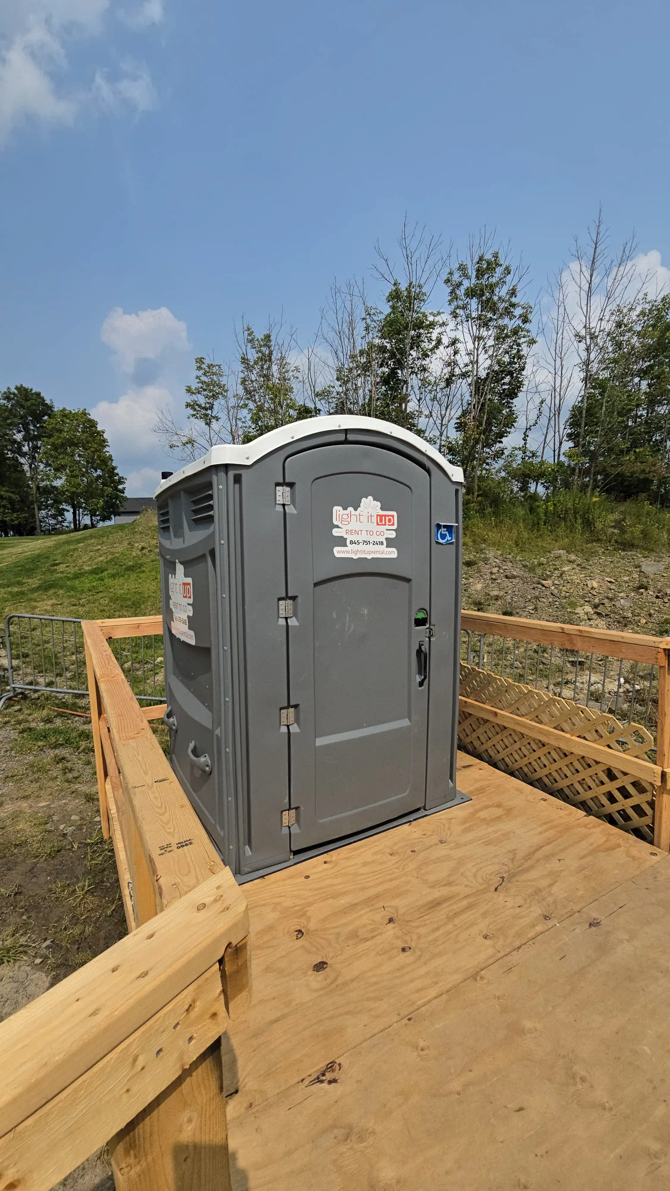 handicap porta potty for rent