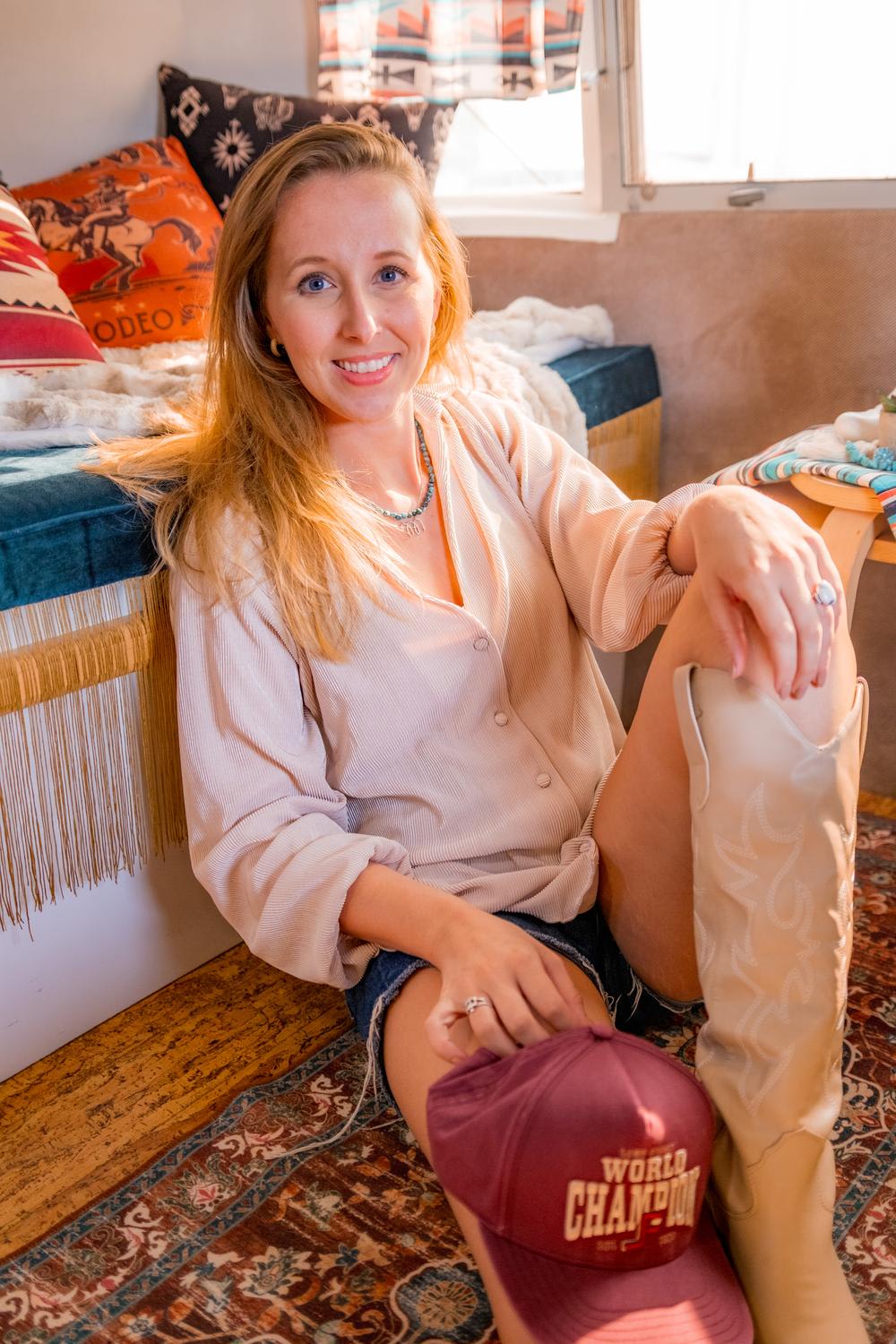 Lifestyle — Portrait, Interior