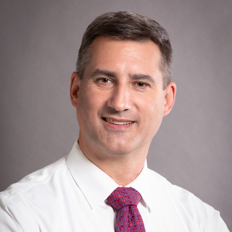 Ian Schneller Headshot