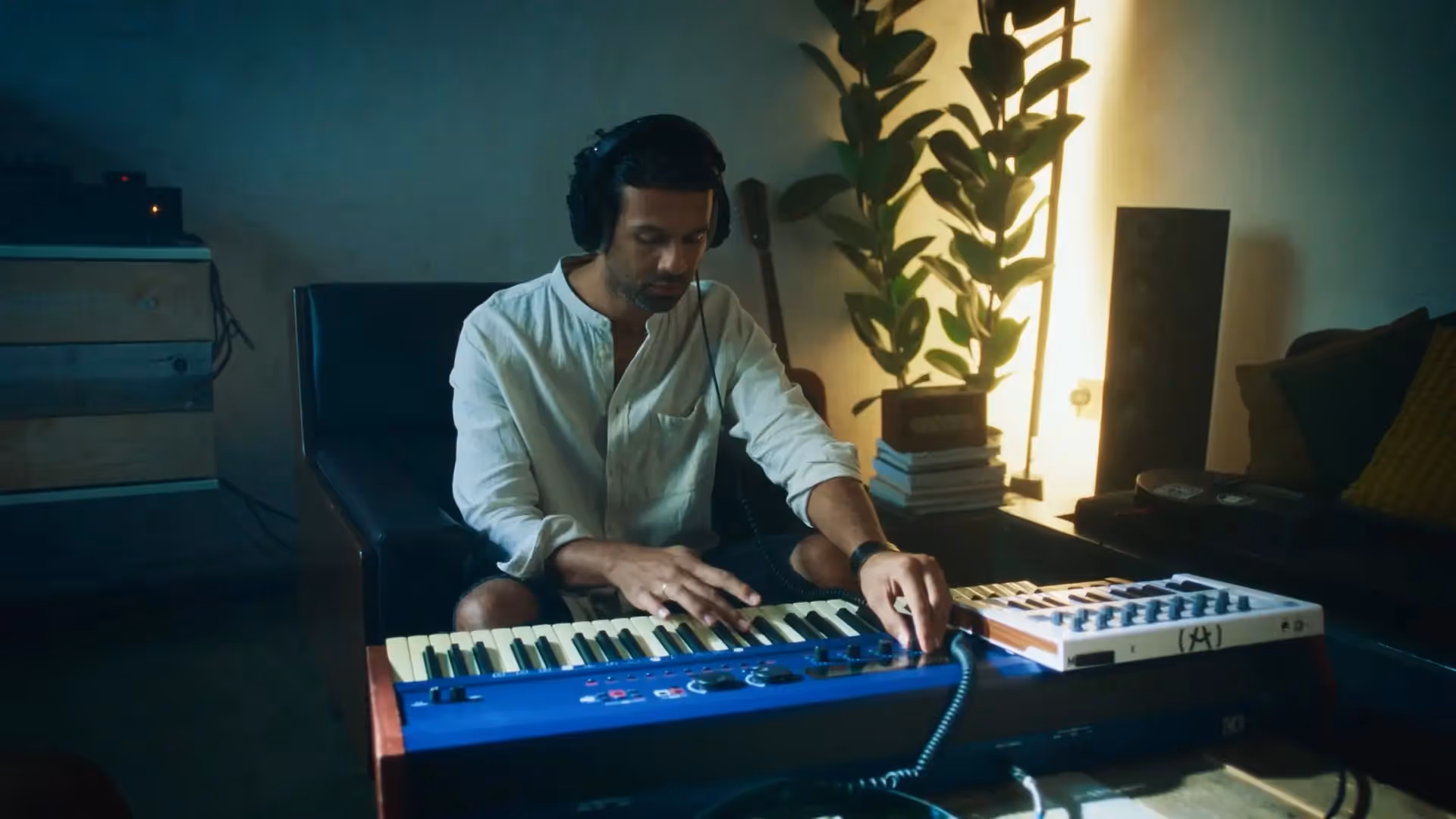 Social Media Kritik Film, fivekit, Hassmaschine und Algorithmus., Altamasch Noor