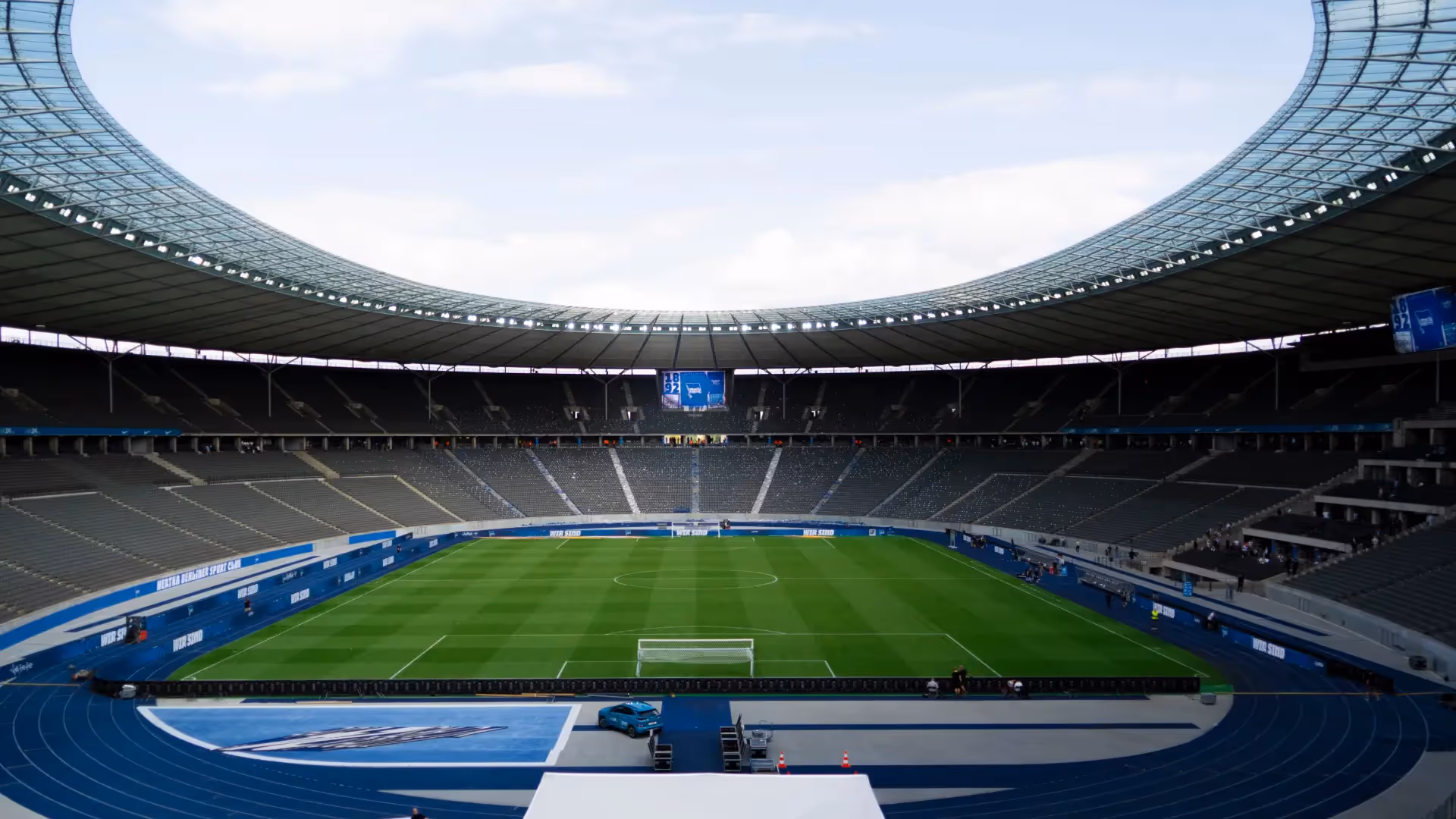 fivekit Stadiontechnik im Olympiastadion, Hertha BSC Bundesliga-Spieltagsregie.