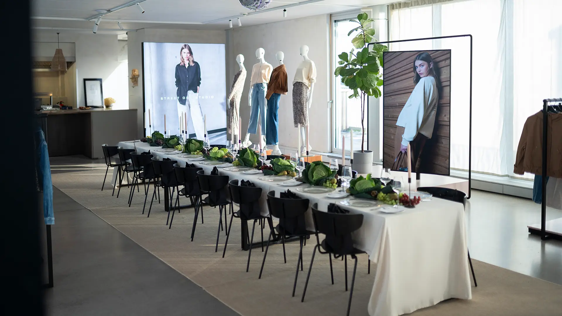 Street One Studio Event am Moritzplatz, Agentur fivekit, stilvolle Fashion-Inszenierung mit reduziertem Design.