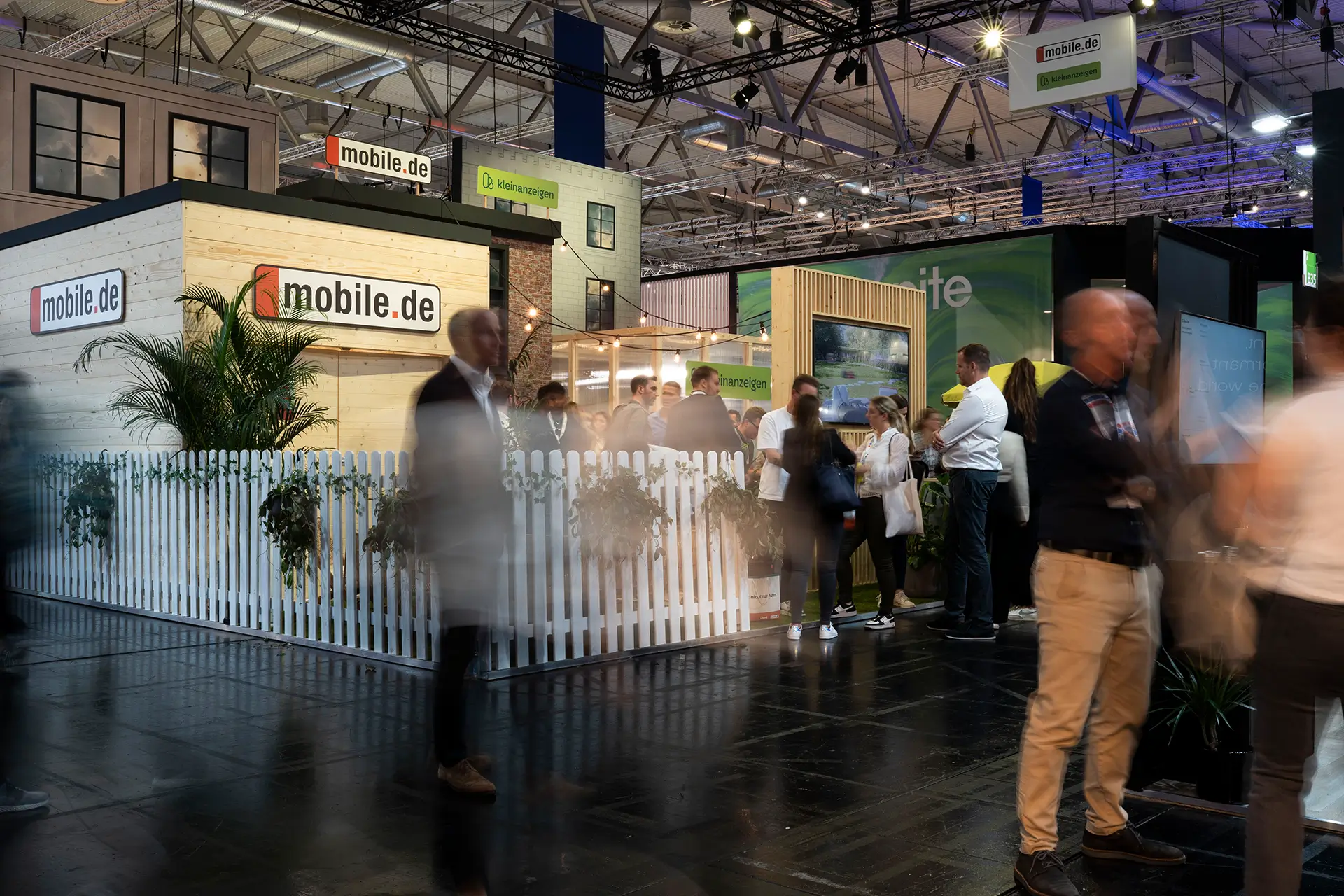 Garage-Meetingraum, fivekit, mobile.de DMEXCO Messebau.