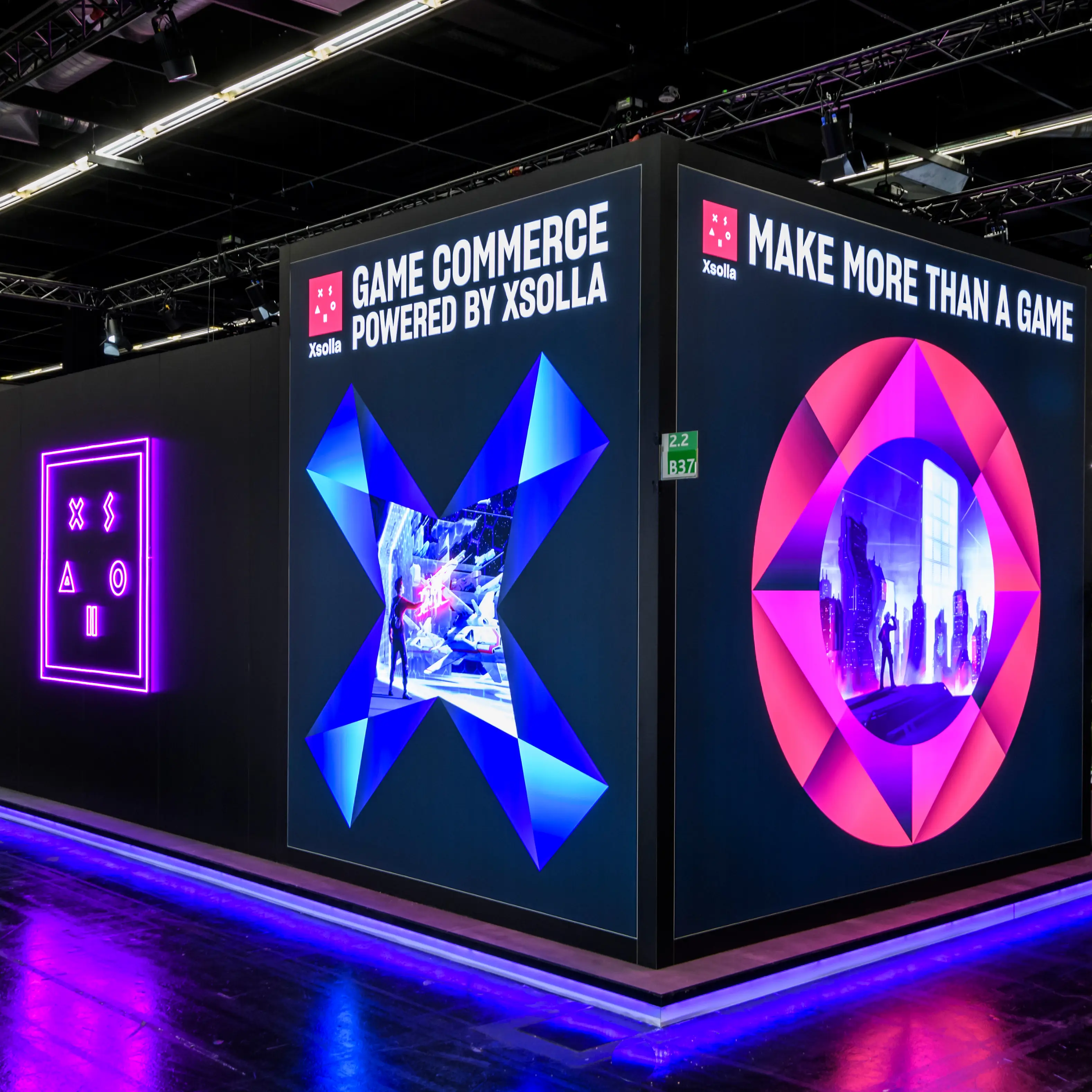 Xsolla Messestand Gamescom 2023, fivekit Design, innovativer Gaming-Auftritt.