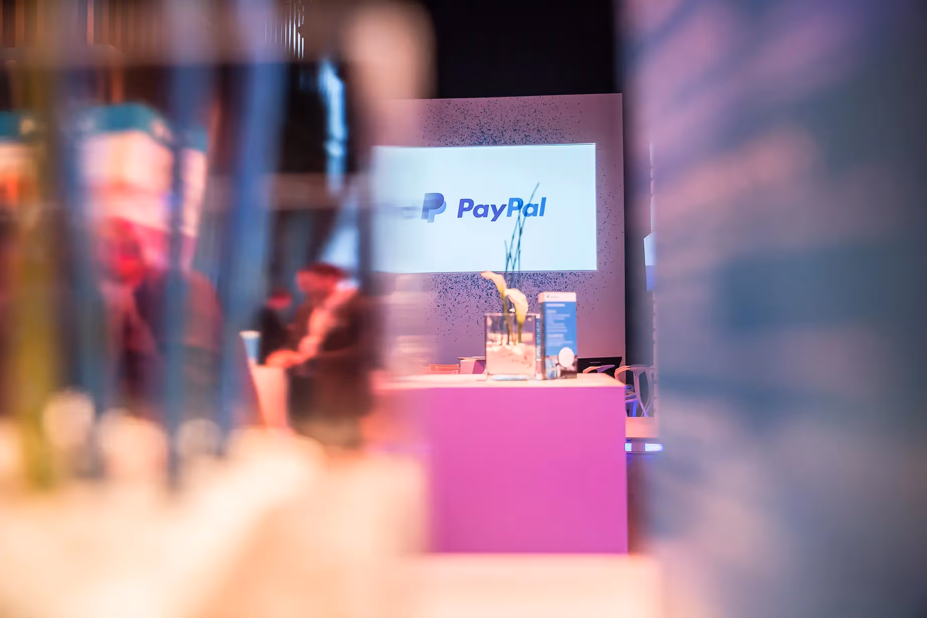 fünfkit Launch-Eventdesign, PayPal PLUS, innovative Payment-Lösung präsentiert.