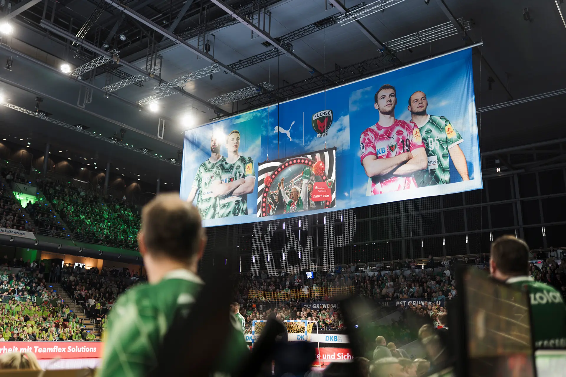 Füchse Berlin Heimspiel, fivekit Fancam-Aktivierung mit Sparkasse.